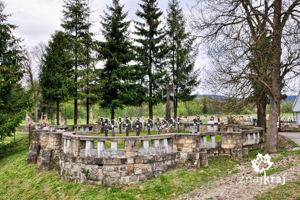 cmentarz-wojenny-nr-56-w-smerekowcu-besk