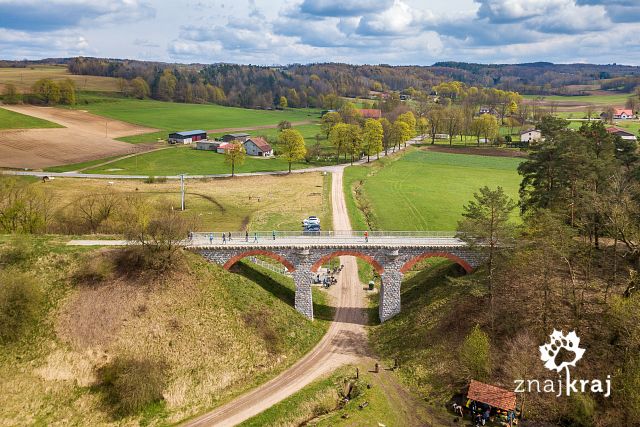 wiadukt-kolejowy-w-glaznotach-mazury-zac