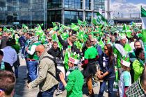 Kibice VfL Wolfsburg przed finałem Pucharu Niemiec w Berlinie Kibice VfL Wolfsburg przed finałem Pucharu Niemiec w Berlinie