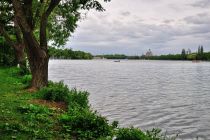 Maschsee, w oddali kopuła Nowego Ratusza Maschsee, w oddali kopuła Nowego Ratusza
