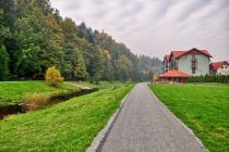 Promenada w Brennej koło hotelu Kotarz Promenada w Brennej koło hotelu Kotarz