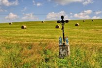 Przydrożny krzyż w Bieszczadach