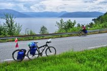 Szosa wzdłuż Hardangerfjordu