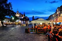 Wieczorny rynek w Rzeszowie