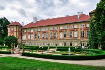 Zamek w Łańcucie od strony parku