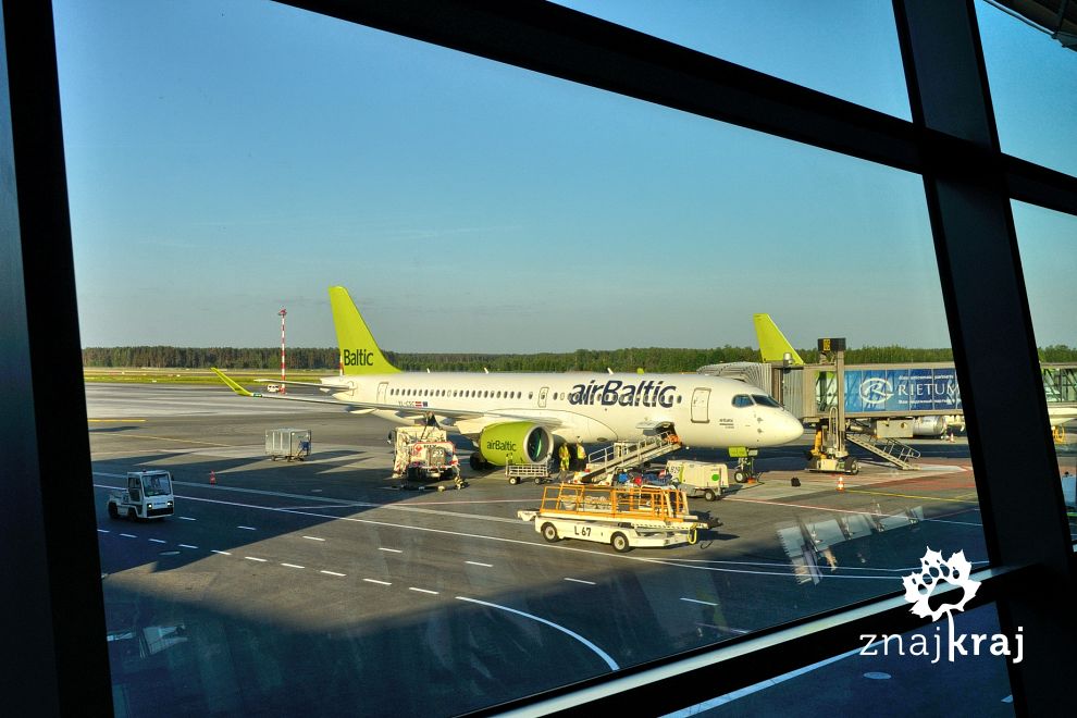 Bombardier CS300 w barwach Air Baltic