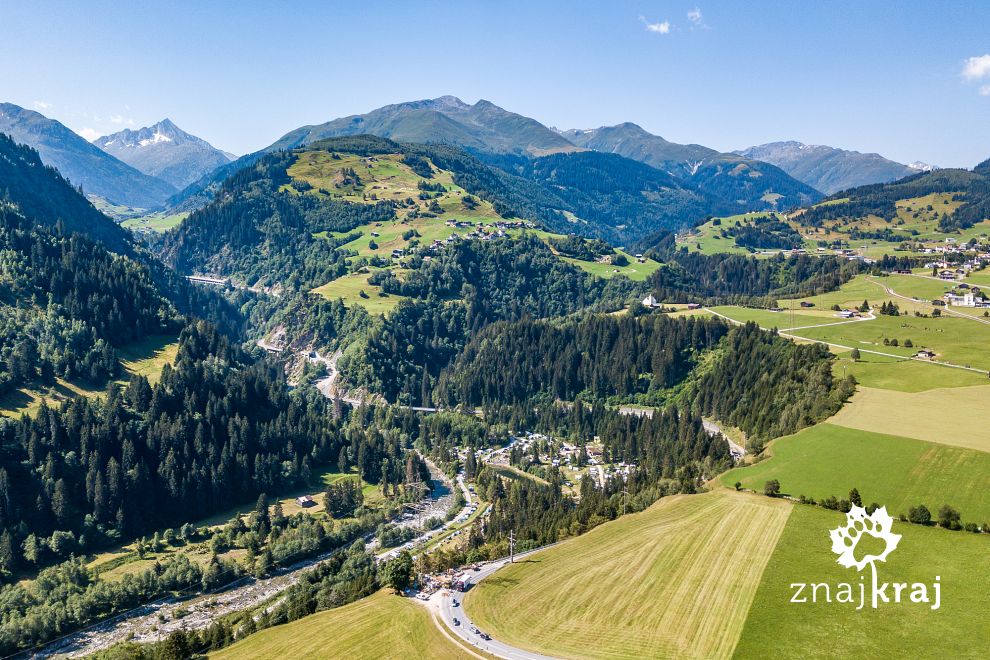 Dolina Renu i kemping koło Disentis