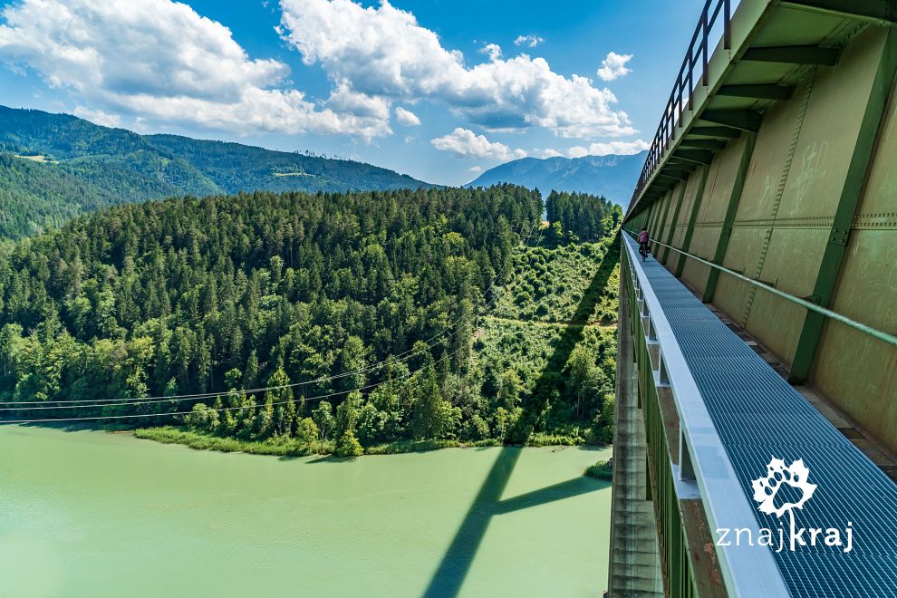 Droga rowerowa na moście Jauntalbrücke nad Drawą