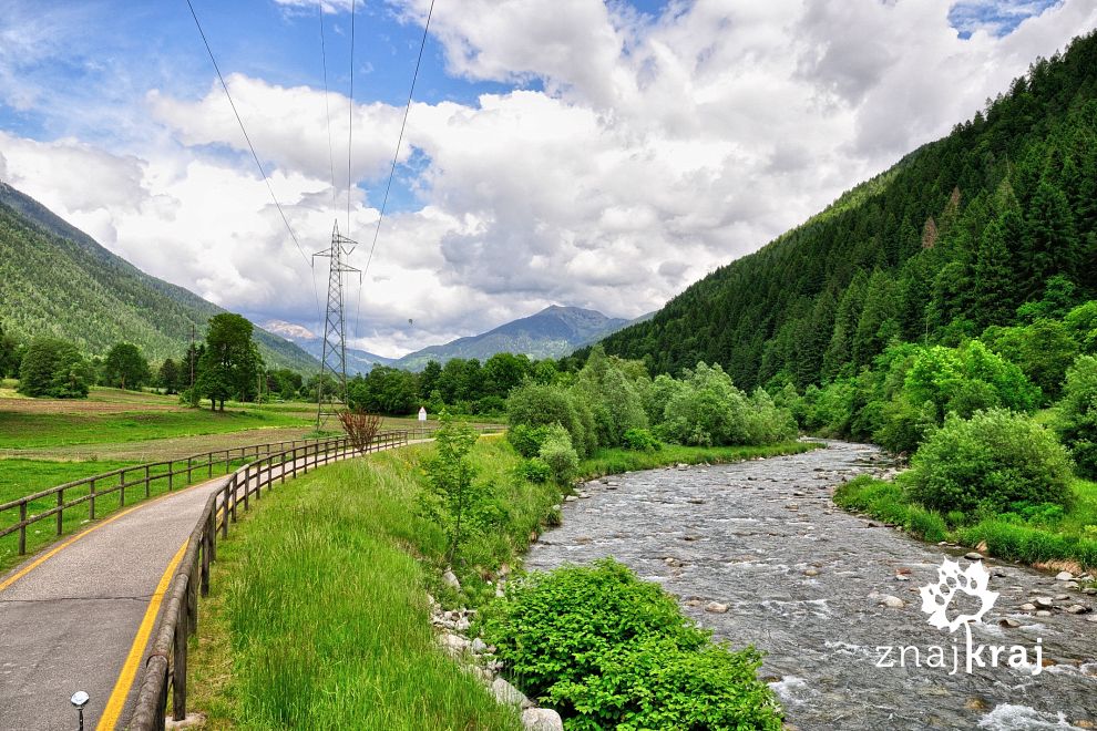 Droga rowerowa w dolinie Rendena w Trentino