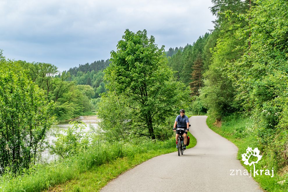 Droga rowerowa Velo Dunajec koło Harklowej