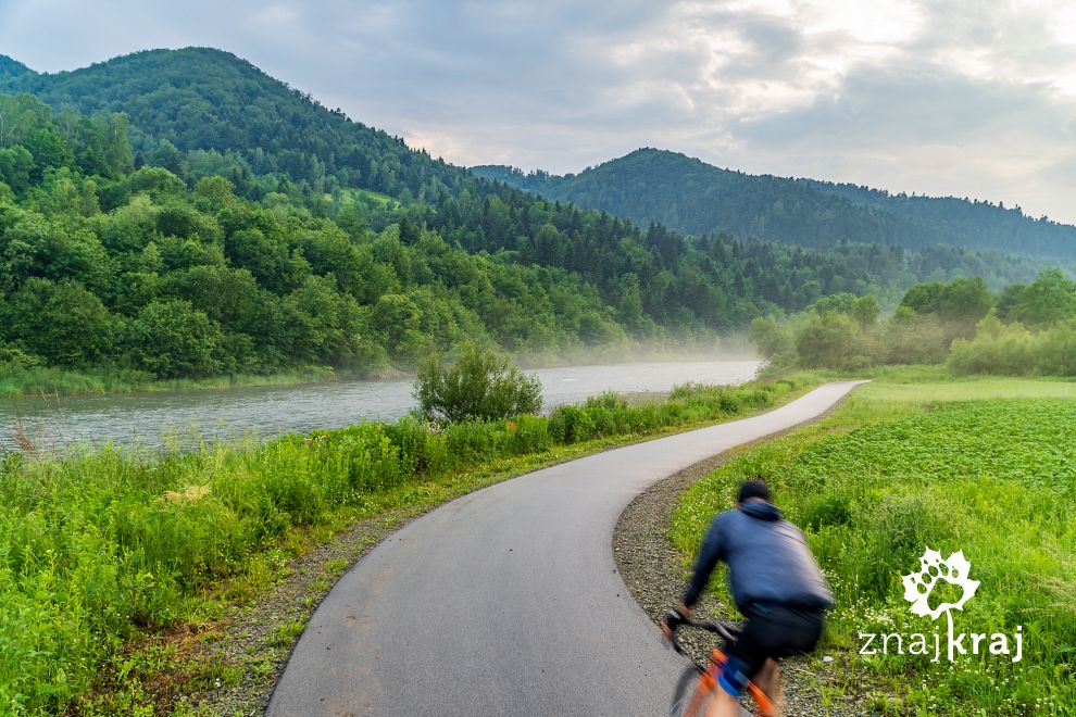 Droga rowerowa Velo Dunajec koło Łącka