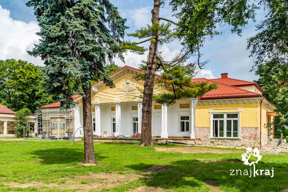 Dwór Żabów w Zbylitowskiej Górze