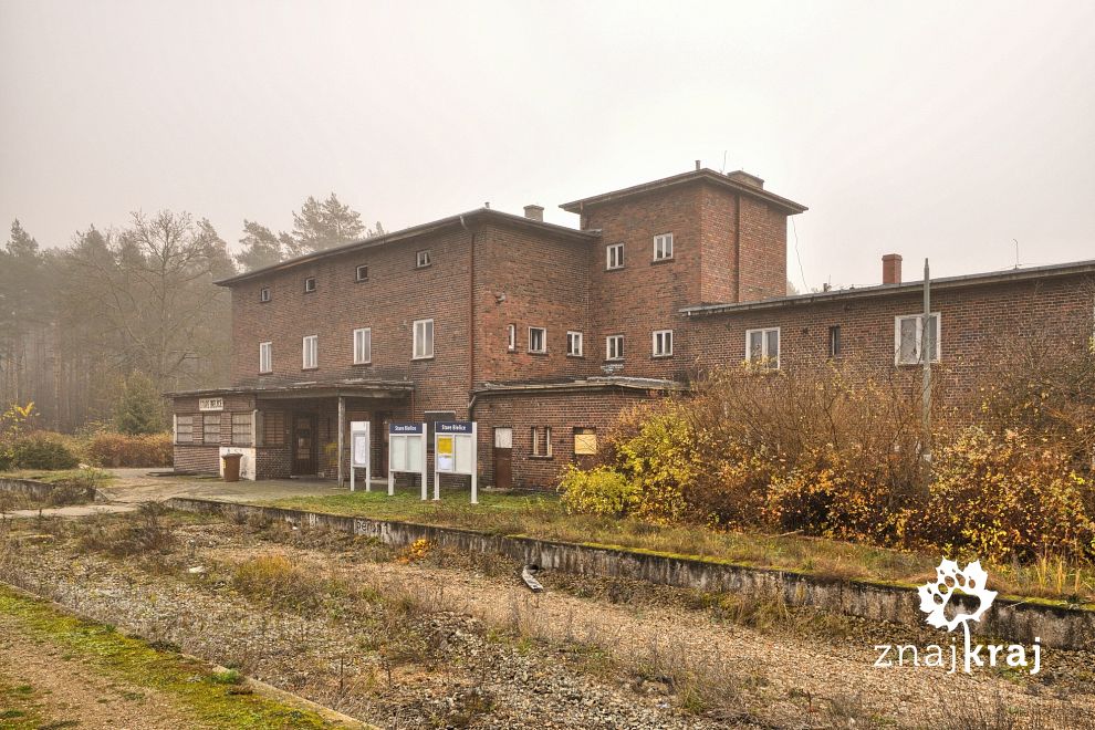 Dworzec kolejowy w Starych Bielicach