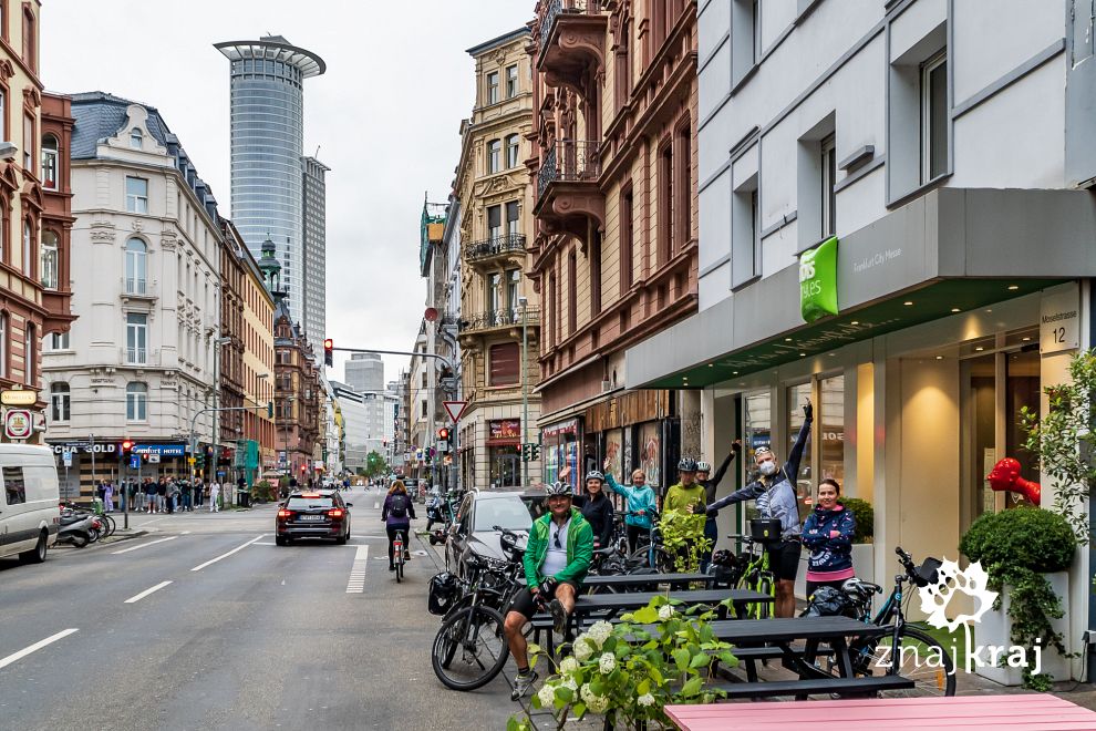 Ekipa przed startem z Frankfurtu nad Menem