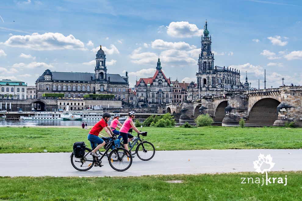 elberadweg-i-stare-miasto-w-dreznie-niem