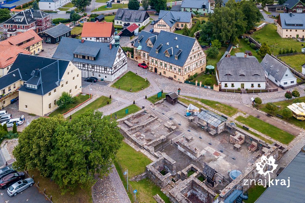 Zabytkowa Huta miedzi Saigerhütte Grünthal