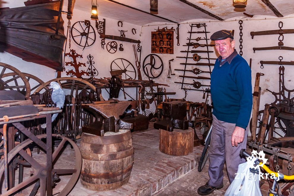 W muzeum kowalstwa w Bieńkowicach