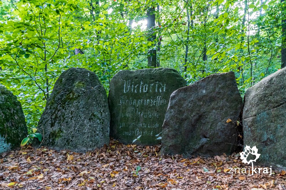 Kamień upamiętniający wizytę Wiktorii Koburg