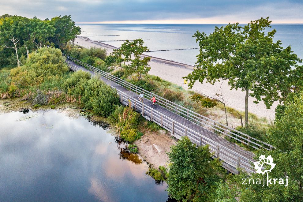 Kładka rowerowa przy Solnym Bagnie nad Bałtykiem