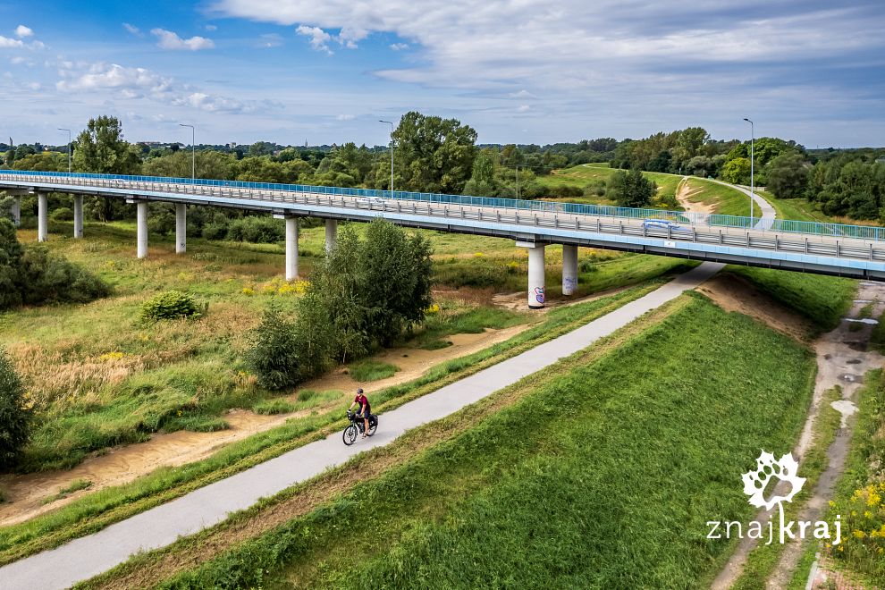 most-przecinajacy-wislana-trase-rowerowa