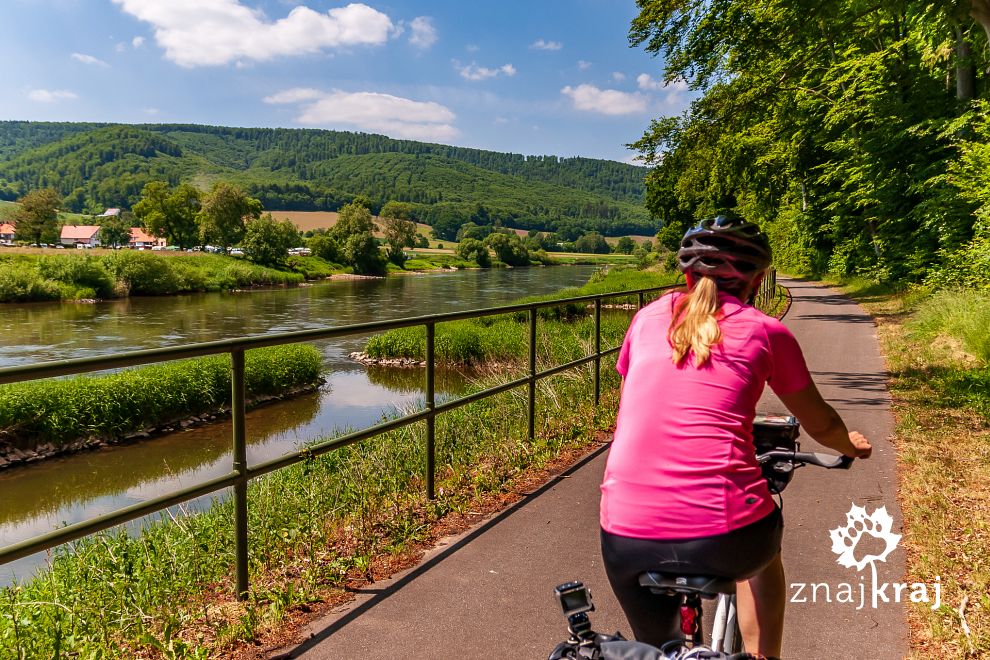 Ola na trasie rowerowej nad Wezerą