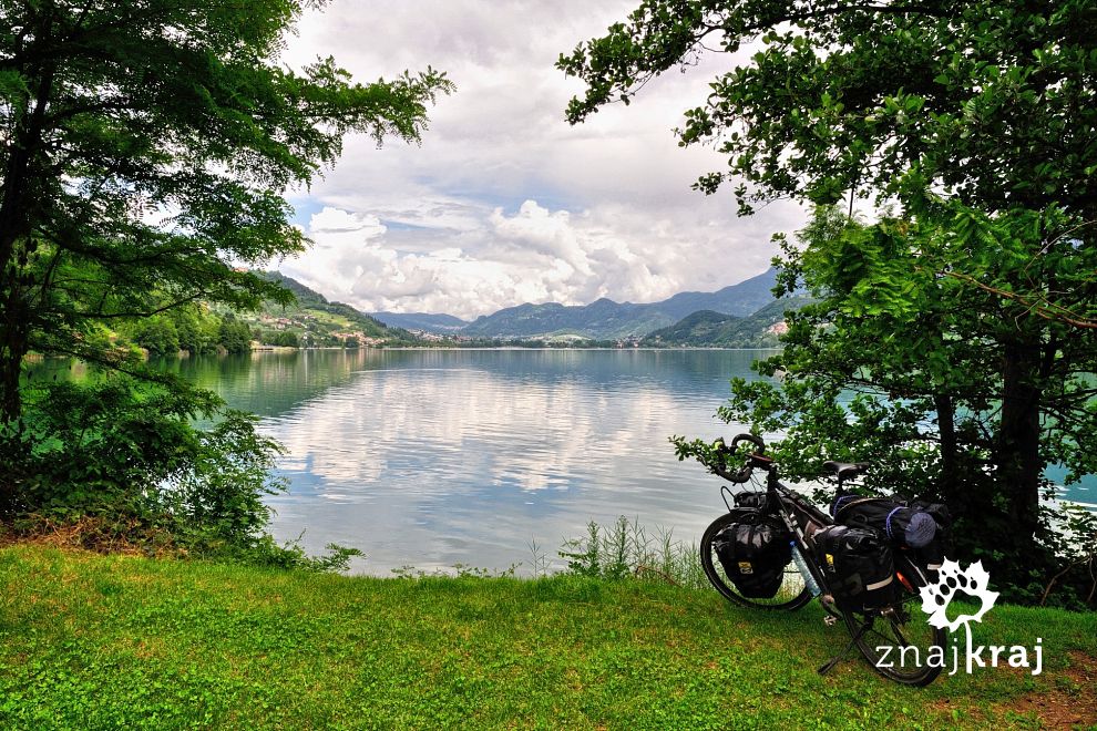 Nad Lago di Caldonazzo koło Trydentu