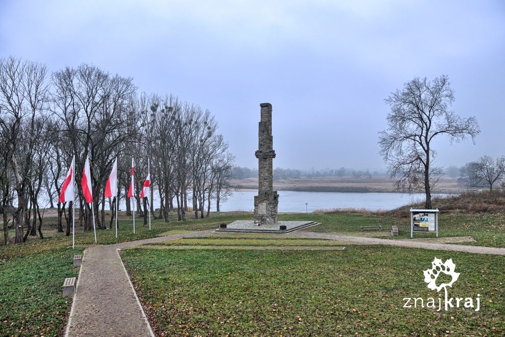 Pomnik w miejscu pierwszego słupa granicznego nad Odrą