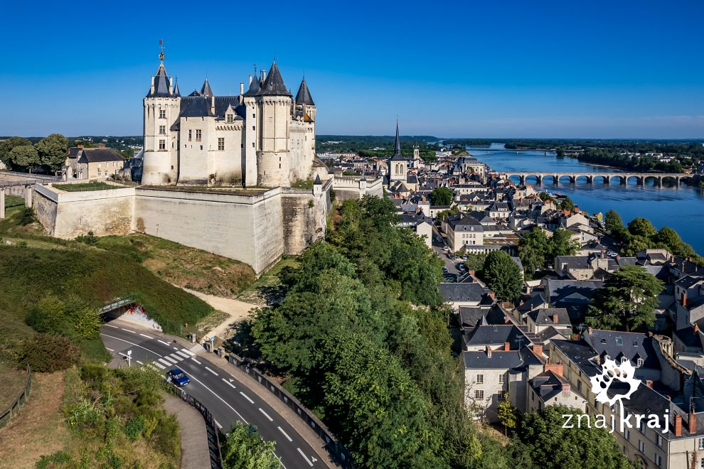 panorama-saumur-w-dolinie-loary-dolina-l