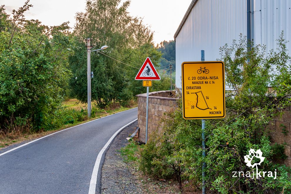Początek drogi rowerowej w Czechach