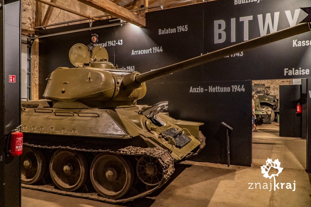 radziecki-czolg-t-34-85-w-muzeum-pancern