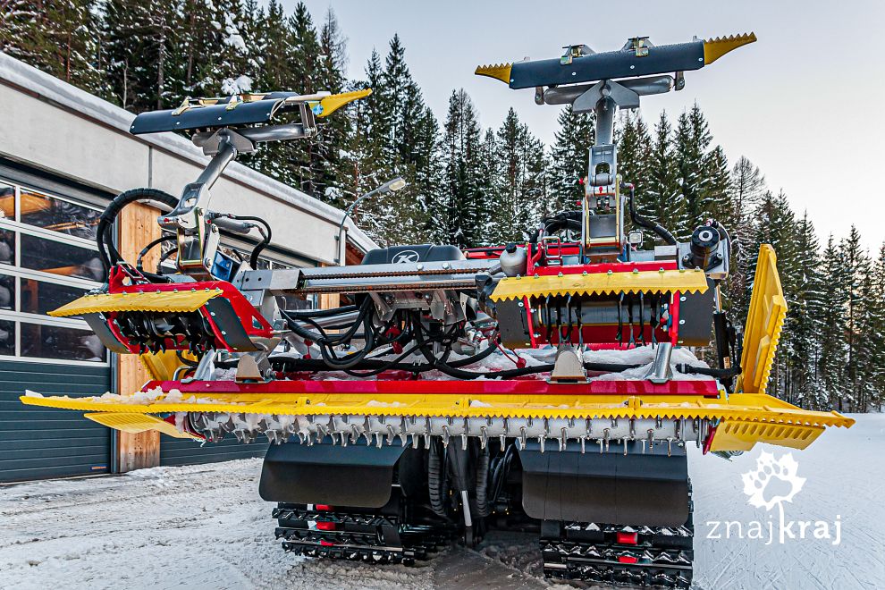 Ratrak utrzymujący trasy biegowe w Seefeld
