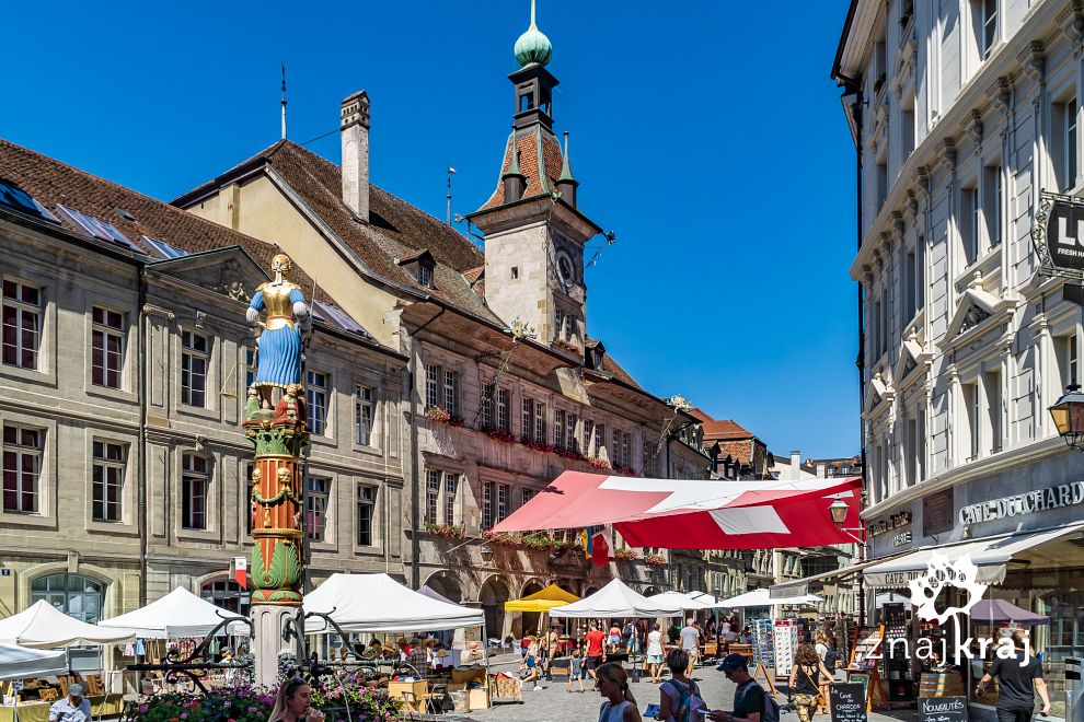 ratusz-przy-place-de-la-palud-w-lozannie