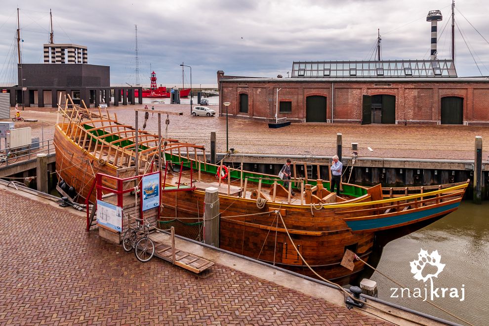Replika statku Willema Barentsa w Harlingen