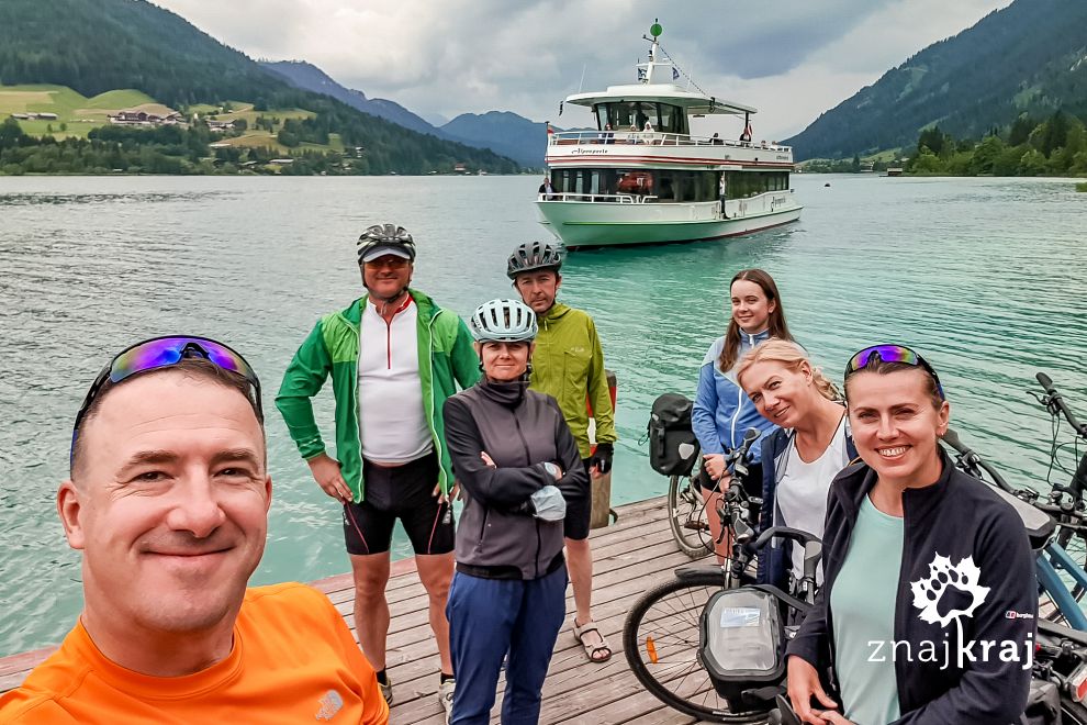 Nasza rowerowa ekipa nad jeziorem Weissensee