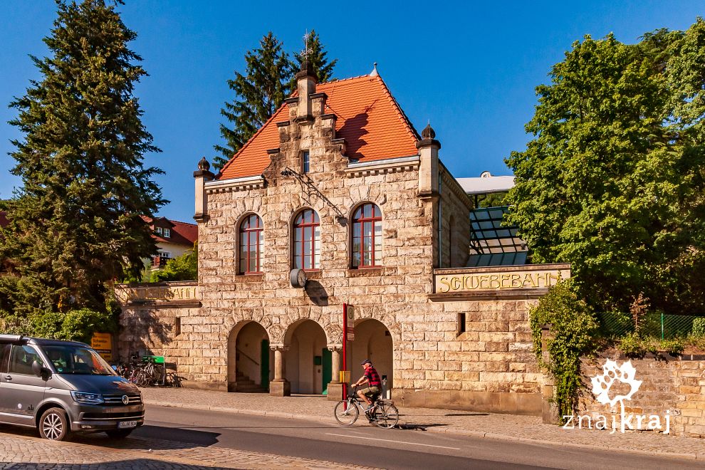 Schwebebahn Dresden - najstarsza podwieszana kolej na świecie