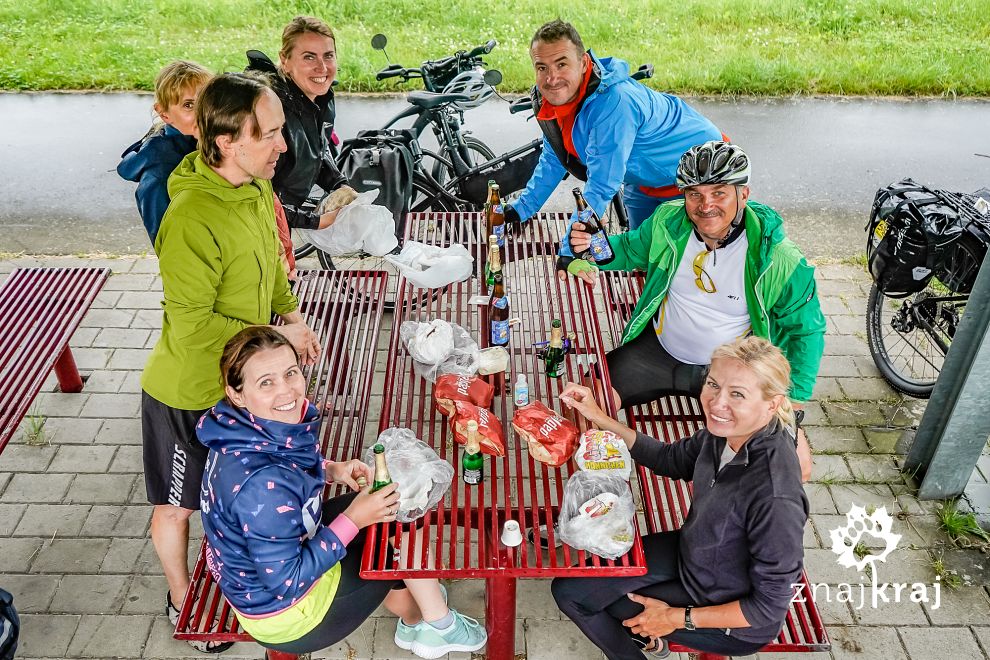 Urodzinowa impreza przy szlaku rowerowym