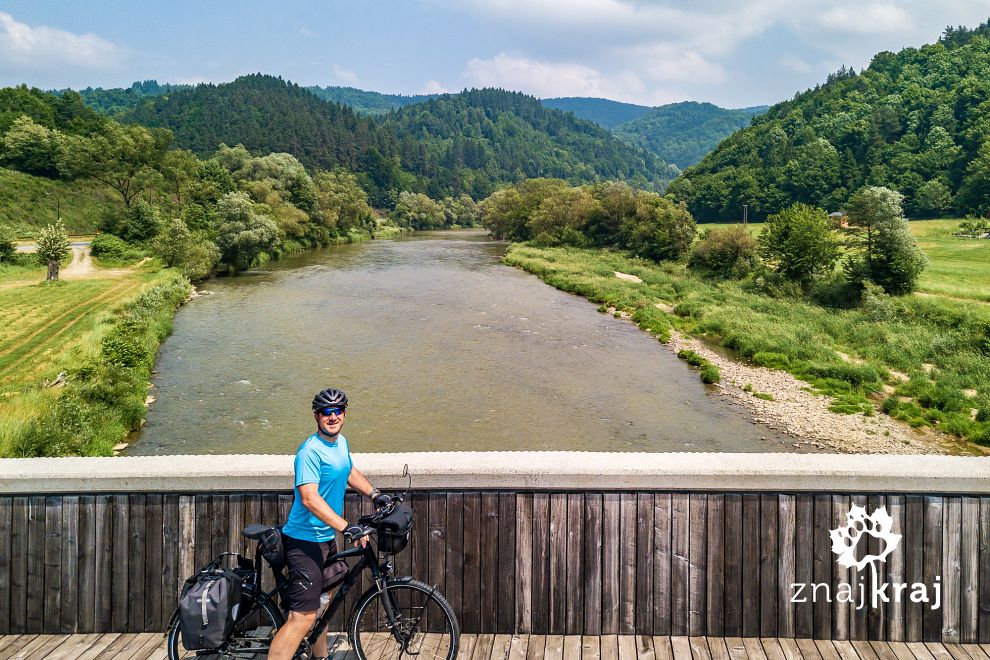 widok-z-rowerowego-mostu-zegiestow-sulin