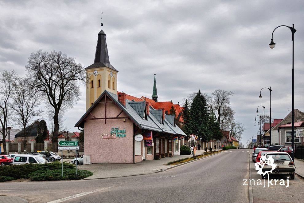Zakład fryzjerski z dzwonnicą w Śliwicach