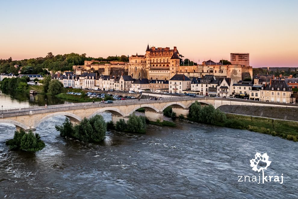 zamek-amboise-w-dolinie-loary-we-francji