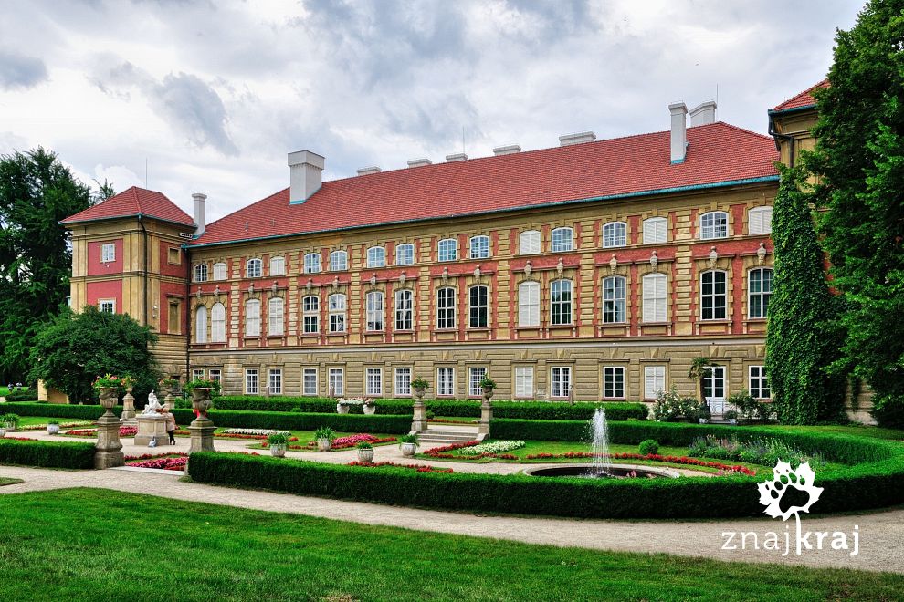 Zamek w Łańcucie od strony parku
