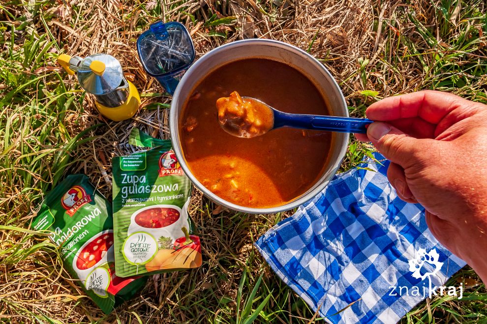 Zupa gulaszowa od Profi na śniadanie
