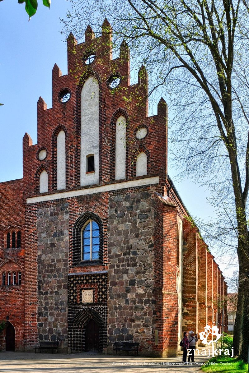 Akurat odnawiany kosciół w Heiligengrabe Akurat odnawiany kosciół w Heiligengrabe