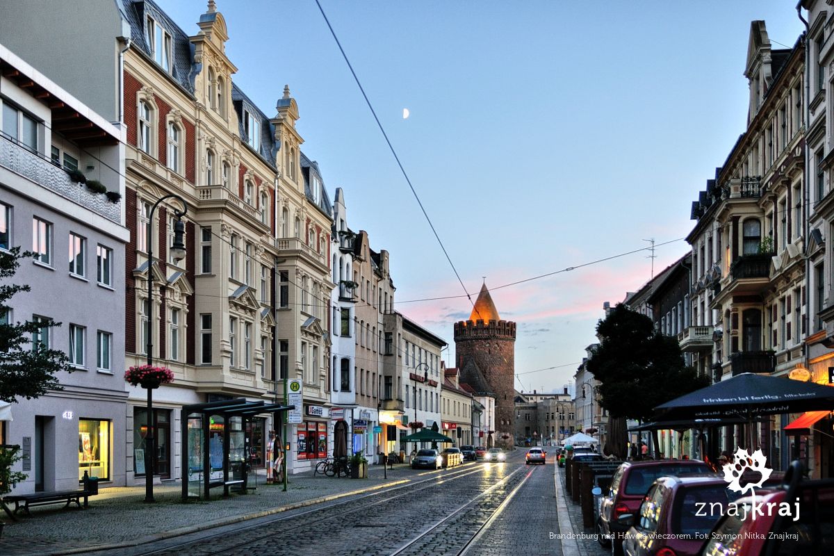 Brandenburg nad Hawelą wieczorem