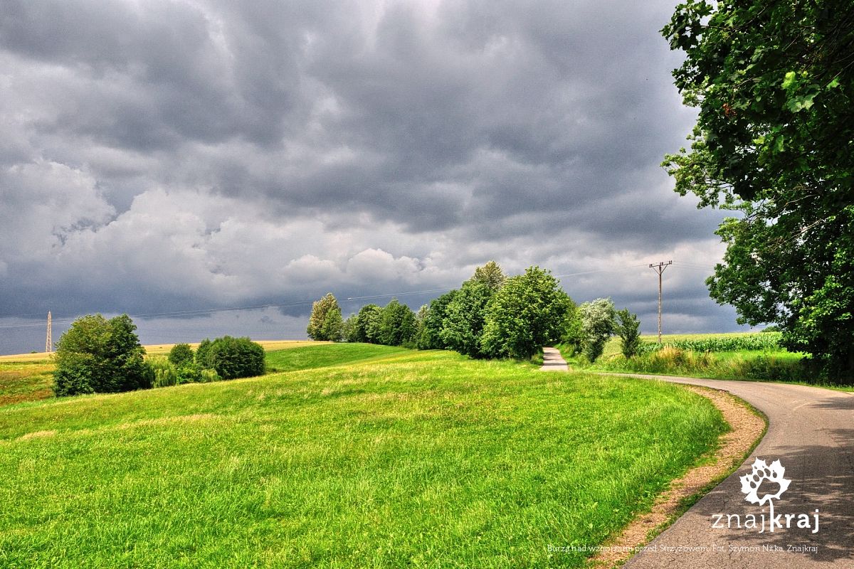 Burza nad wzgórzami przed Strzyżowem