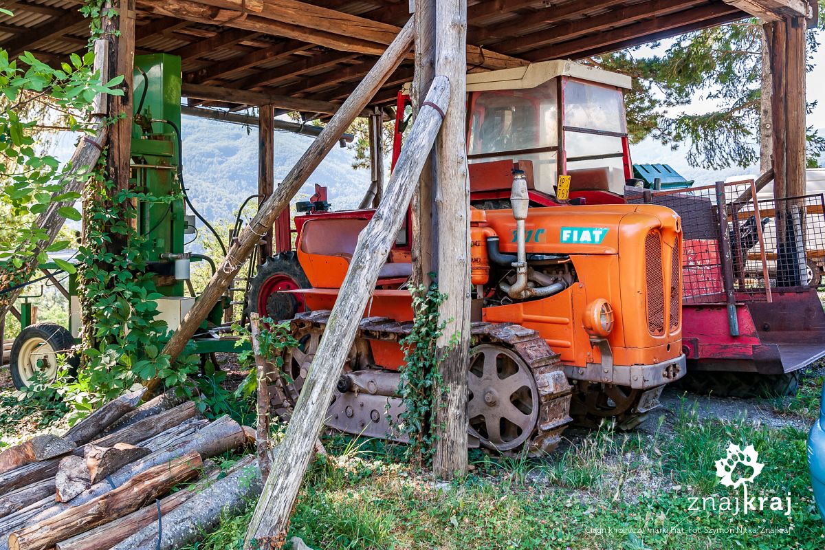 Ciągnik rolniczy marki Fiat