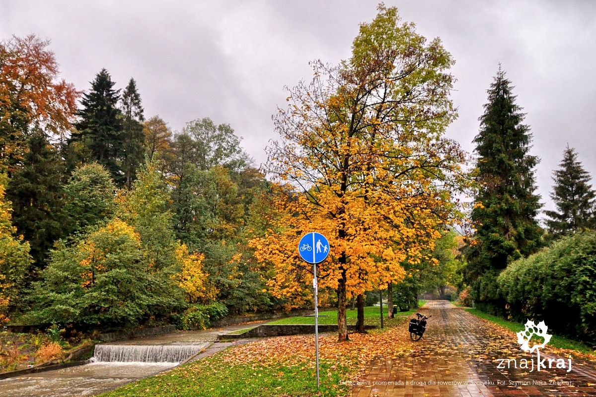 Deszczowa promenada z drogą dla rowerów w Szczyrku Deszczowa promenada z drogą dla rowerów w Szczyrku