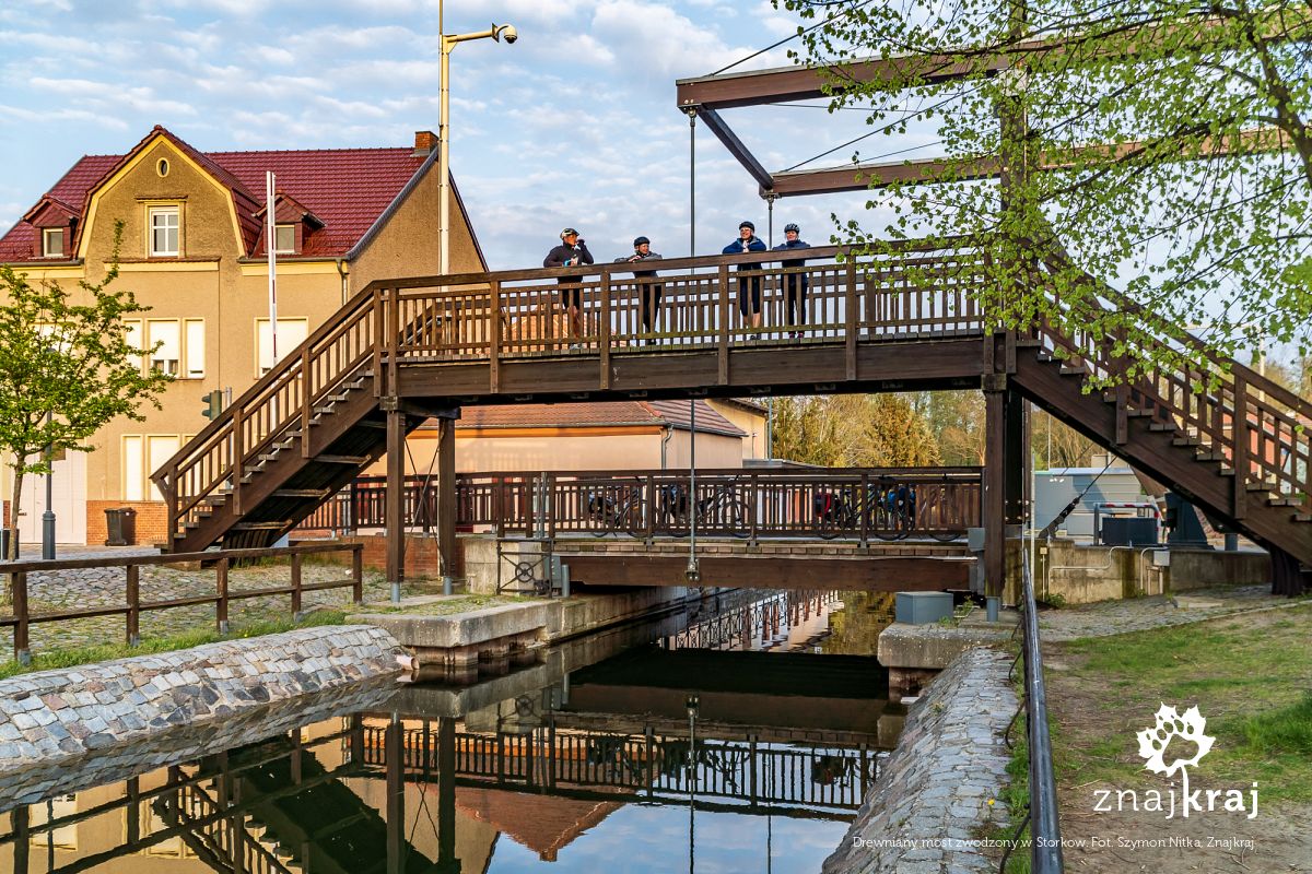 Drewniany most zwodzony w Storkow
