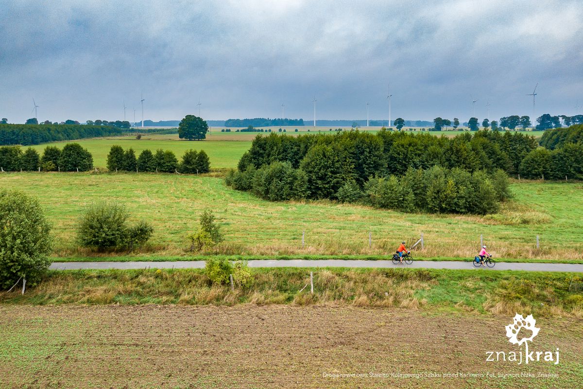 Droga rowerowa Starego Kolejowego Szlaku przed Karlinem