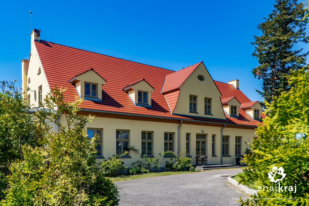 Dwór w Kurowie
