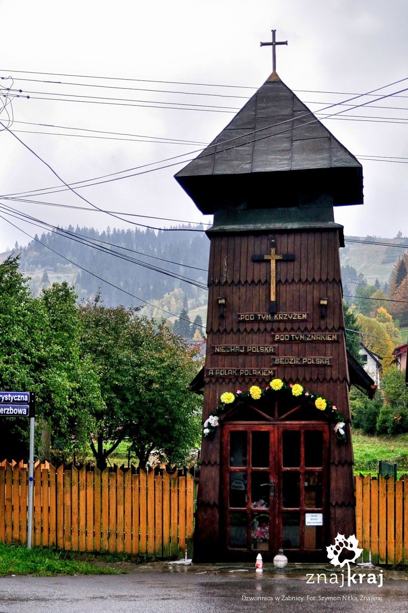 Dzwonnica w Żabnicy Dzwonnica w Żabnicy